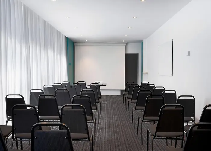 Park Regis Griffin Suites